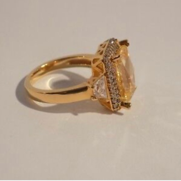 Gorgeous Tycoon brand emerald cut CZ yellow diamond ring - Picture 2 of 13